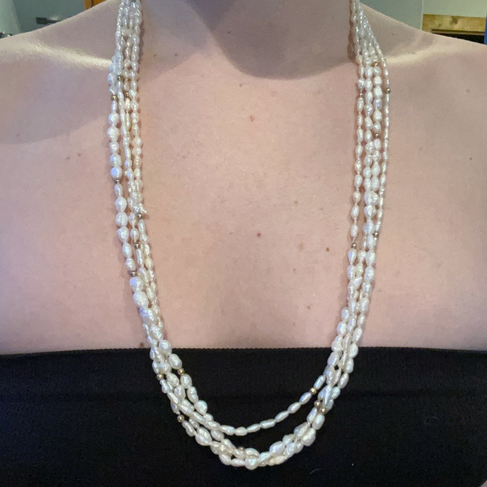 Assorted Luxury Necklaces - Picture 11 of 11